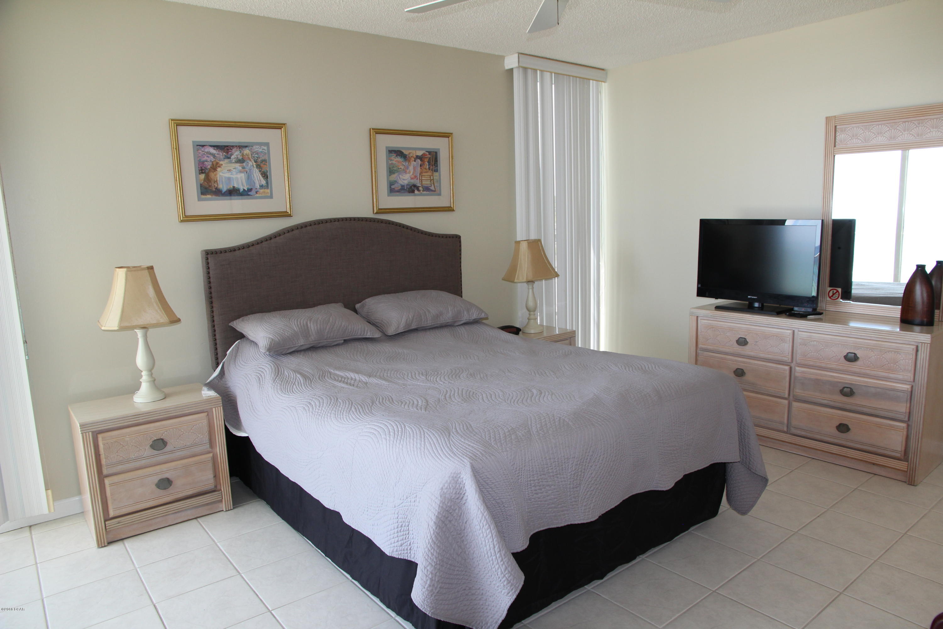 Long Beach Towers I - Residential