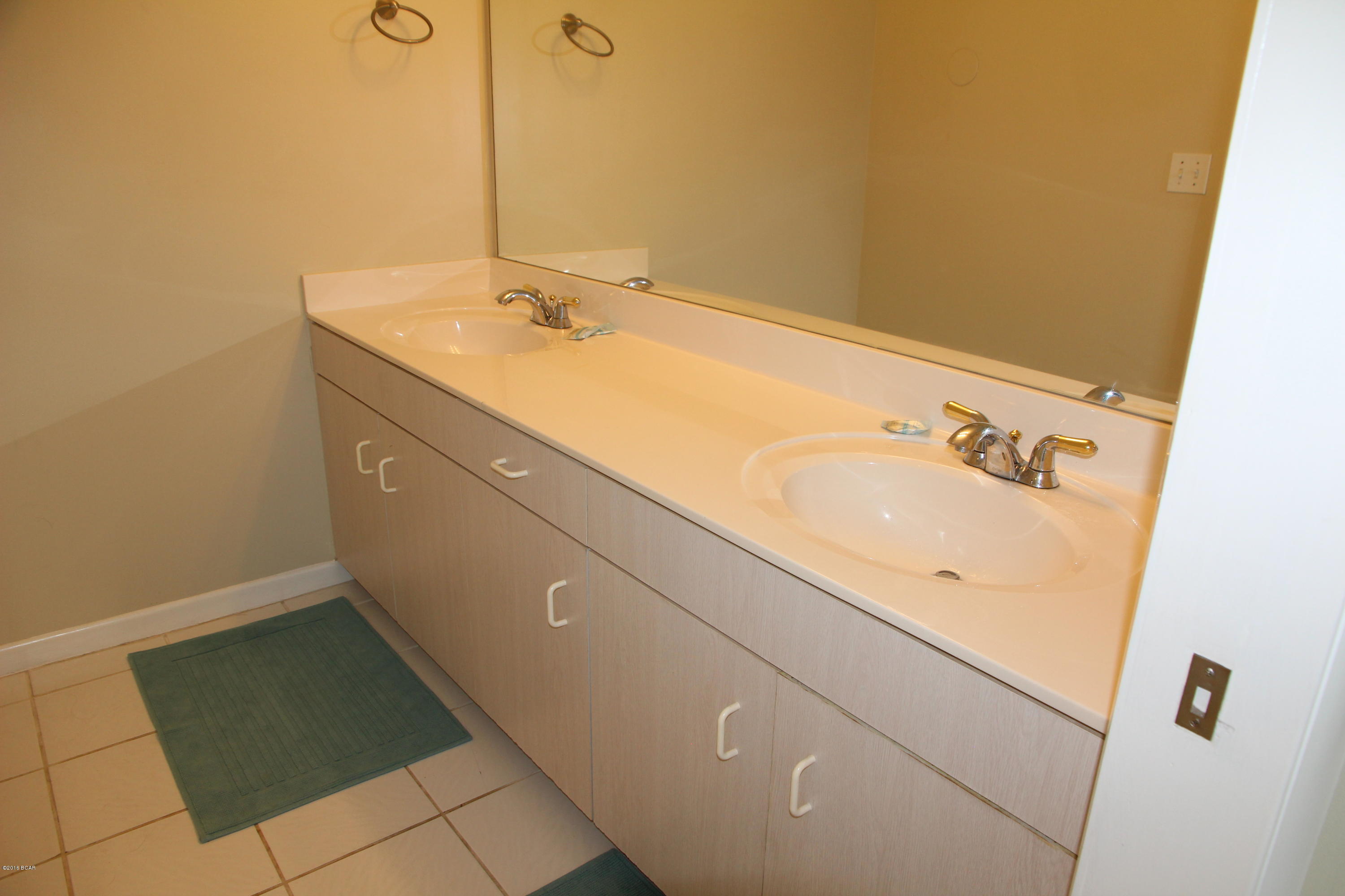 Long Beach Towers I - Residential