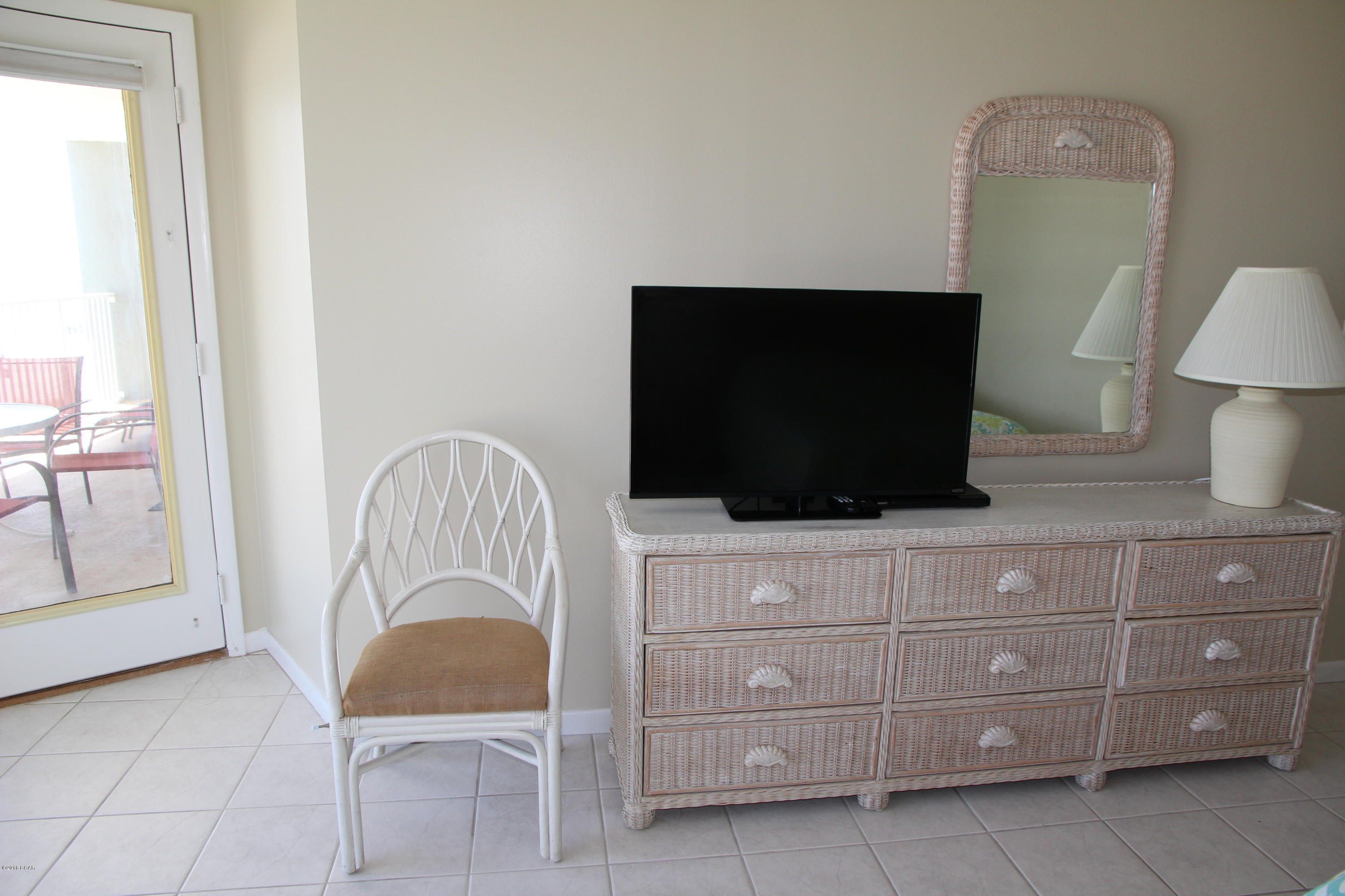 Long Beach Towers I - Residential