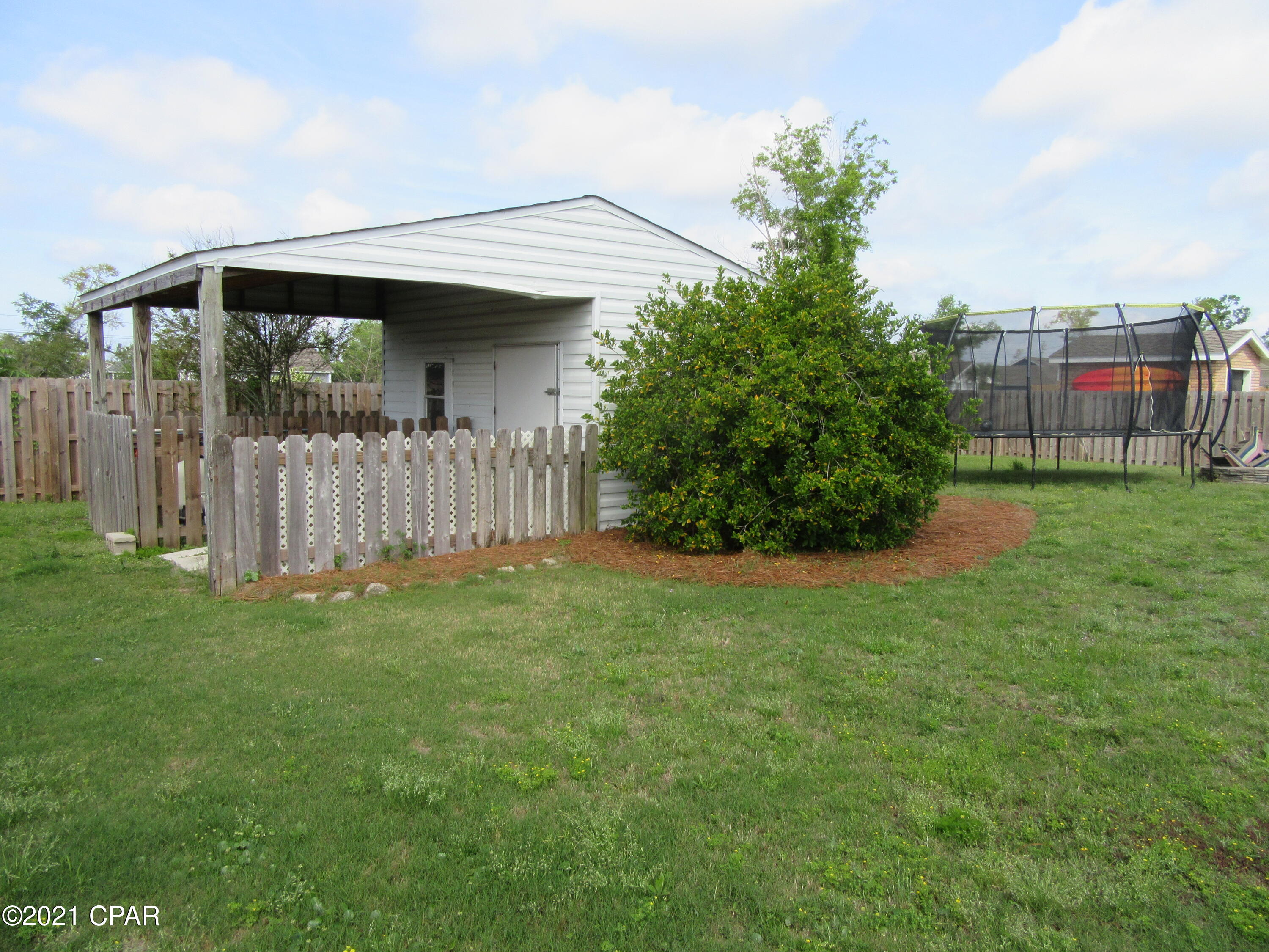 [No Recorded Subdiv] - Residential Lease