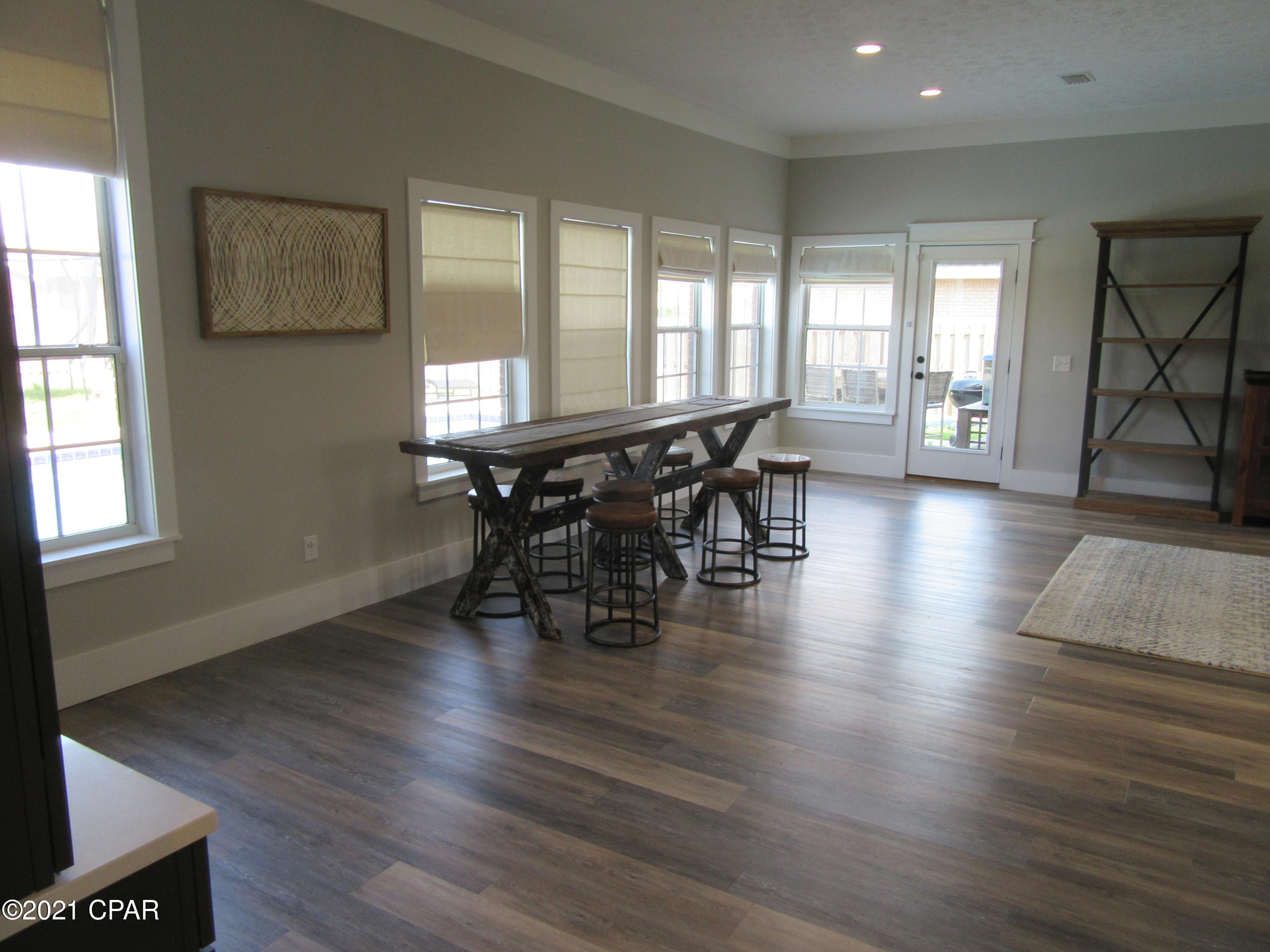 [No Recorded Subdiv] - Residential Lease