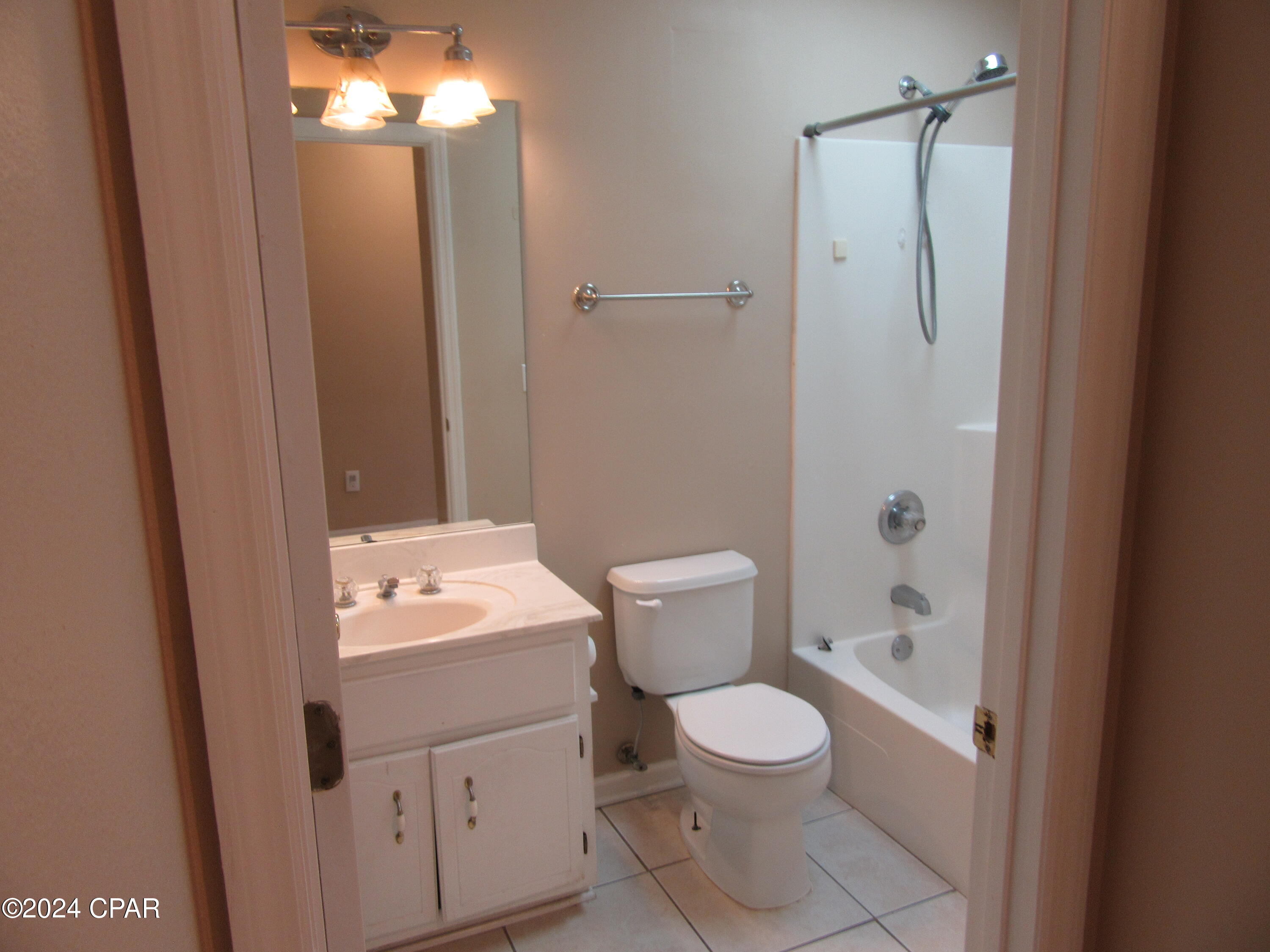 [No Recorded Subdiv] - Residential Lease