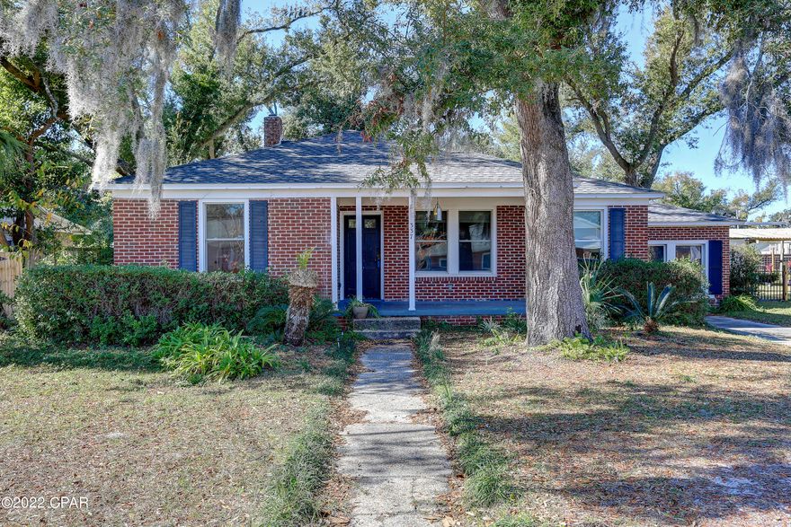 UNDER CONTRACT- SELLER ACCEPTING BACKUPS! Looking for a beautiful, affordable brick home in The Cove? Look no further! With gorgeous original hard wood floors, this spacious 4 bedroom home offers everything you need. The split floor plan separates the master bedroom from the 3 additional bedrooms giving you the privacy you need. With easy access to plumbing, there is plenty of space to add a second bathroom; which would be the perfect opportunity to create a private master bathroom! Backyard is large enough to create an entertaining space with room for a pool! Call your favorite Realtor today to schedule your private showing before it's gone! All measurements to be verified if deemed important.