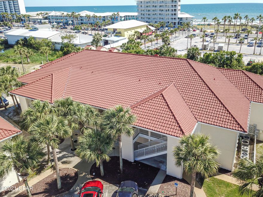 Absolutely beautiful, rarely on market in Horizon South 2 bed/2 bath condo within approx. 2 minutes walking distance to the BEACH! Condo overlooks pond, private covered porch, updates throughout!

Large white kitchen with granite countertops, plenty of storage space, bar seating open to spacious family room.  Master bedroom with barn doors to closet and bath, french door to private porch. Large secondary bedroom adjacent to 2nd bath. Bunk area with storage below. Washer/Dryer in unit. This condo has so much to offer! Horizon South has 4 pools, one just steps from condo! Tennis courts, shuffle board, basketball court, mini golf & more! Gated community with dedicated beach access just across the street! Wonderful West End location!