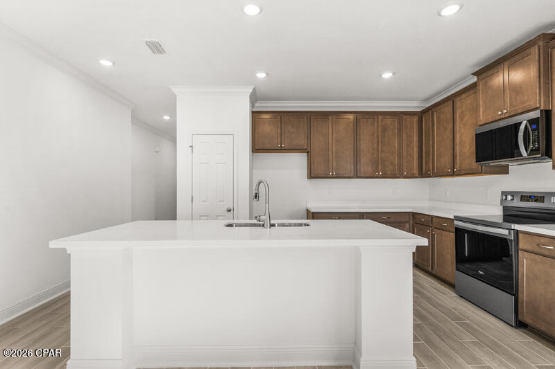 Lake Merial - Residential