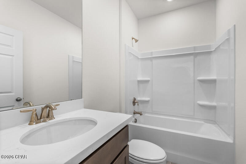 Lake Merial - Residential