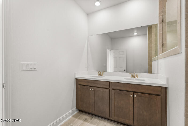 Lake Merial - Residential