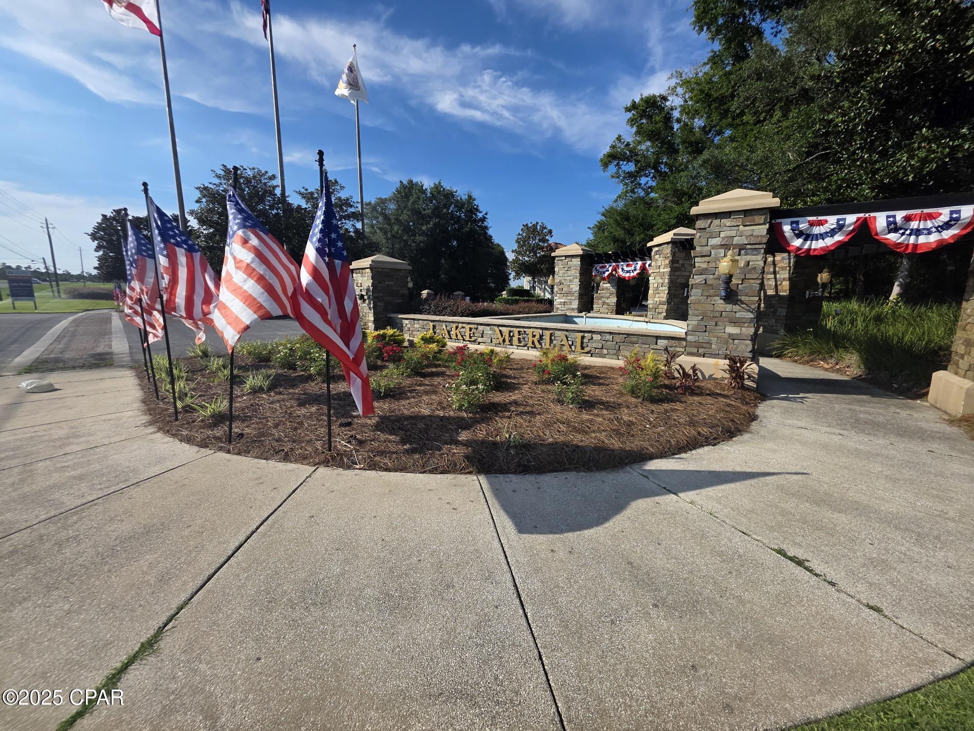 Lake Merial - Residential