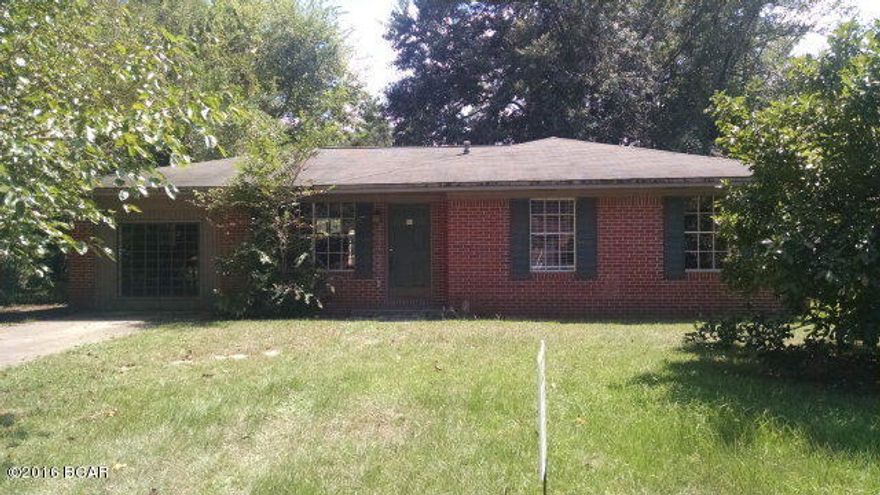 Grab you suitcase and move right in!! Remodeled 3 Bedroom 1.5 baths. This home will pass all types of financing! Wood Laminate floors in living areas! Kitchen has beautiful wood cabinets and center island! Stainless Steel Appliances stay! (Stove, Side by side Fridge & dishwasher!) Very nice lot. All this could be yours! Call today for more information. Home to be sold in the AS-IS condition!