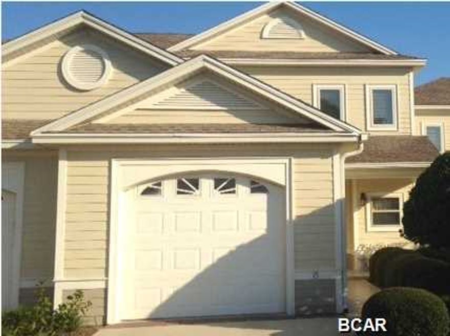 Absolutely beautiful and immaculate 3BD/2.5BA home in the desirable Oaks Plantation. Manicured front entrance with tiled walkway up to front porch. Spacious foyer with archway and hardwood flooring throughout leads into open kitchen with top of the line cabinetry. tiled back splash, instant hot water, hard surface counter tops, breakfast bar, under cabinet lighting, fairly new disposal, dishwasher, stove/oven and light fixtures. Dining room opens to large great room which overlooks Hentz Lake. Master suite has sitting area with sliding doors that overlook the lake. Master bath has his/her closets, double vanity and tiled shower with rain drizzle glass doors. The laundry room has large sink and is adjacent to guest bath. Upstairs you will find generous office space and two