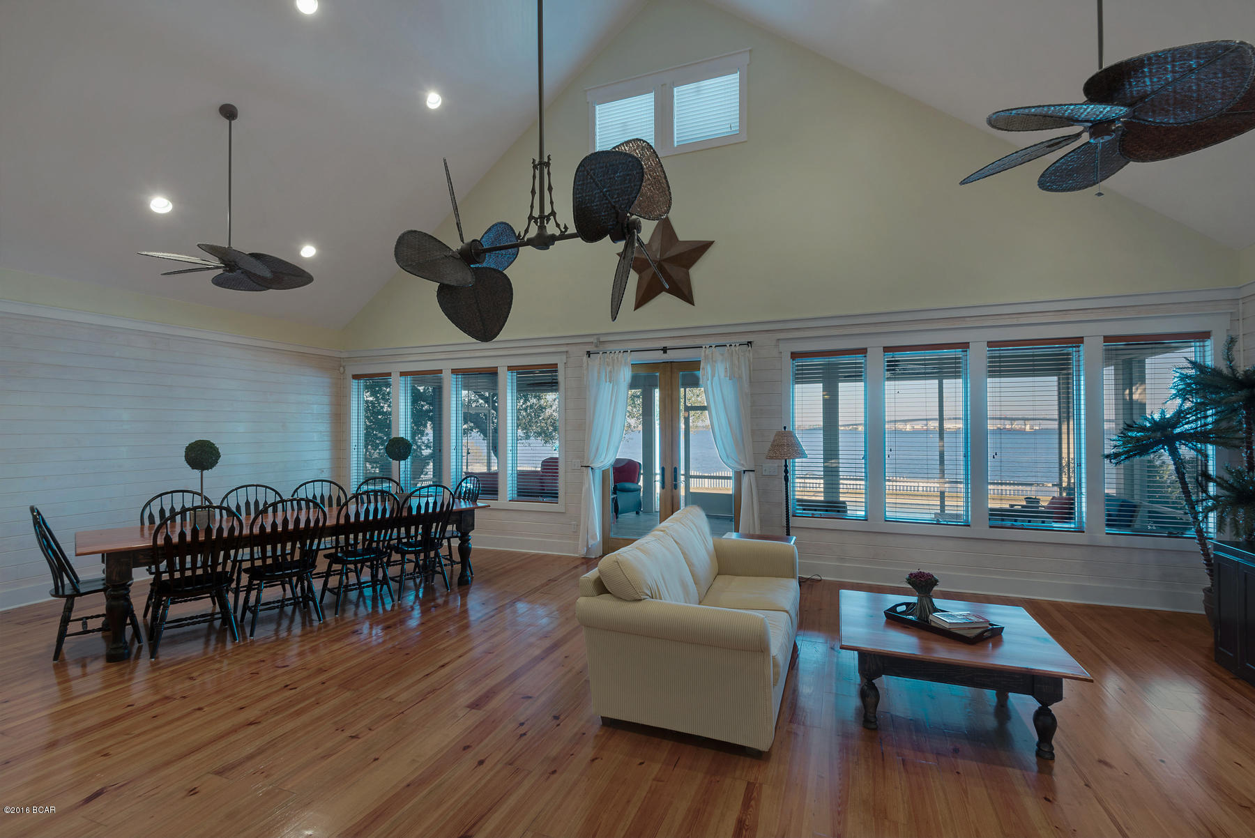 Dolphin Bay - Residential