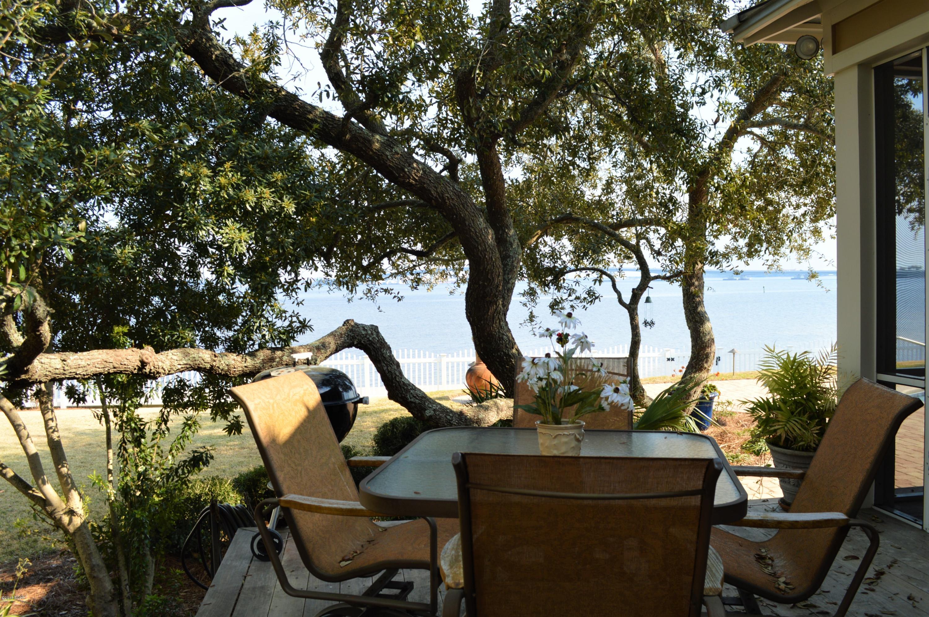 Dolphin Bay - Residential