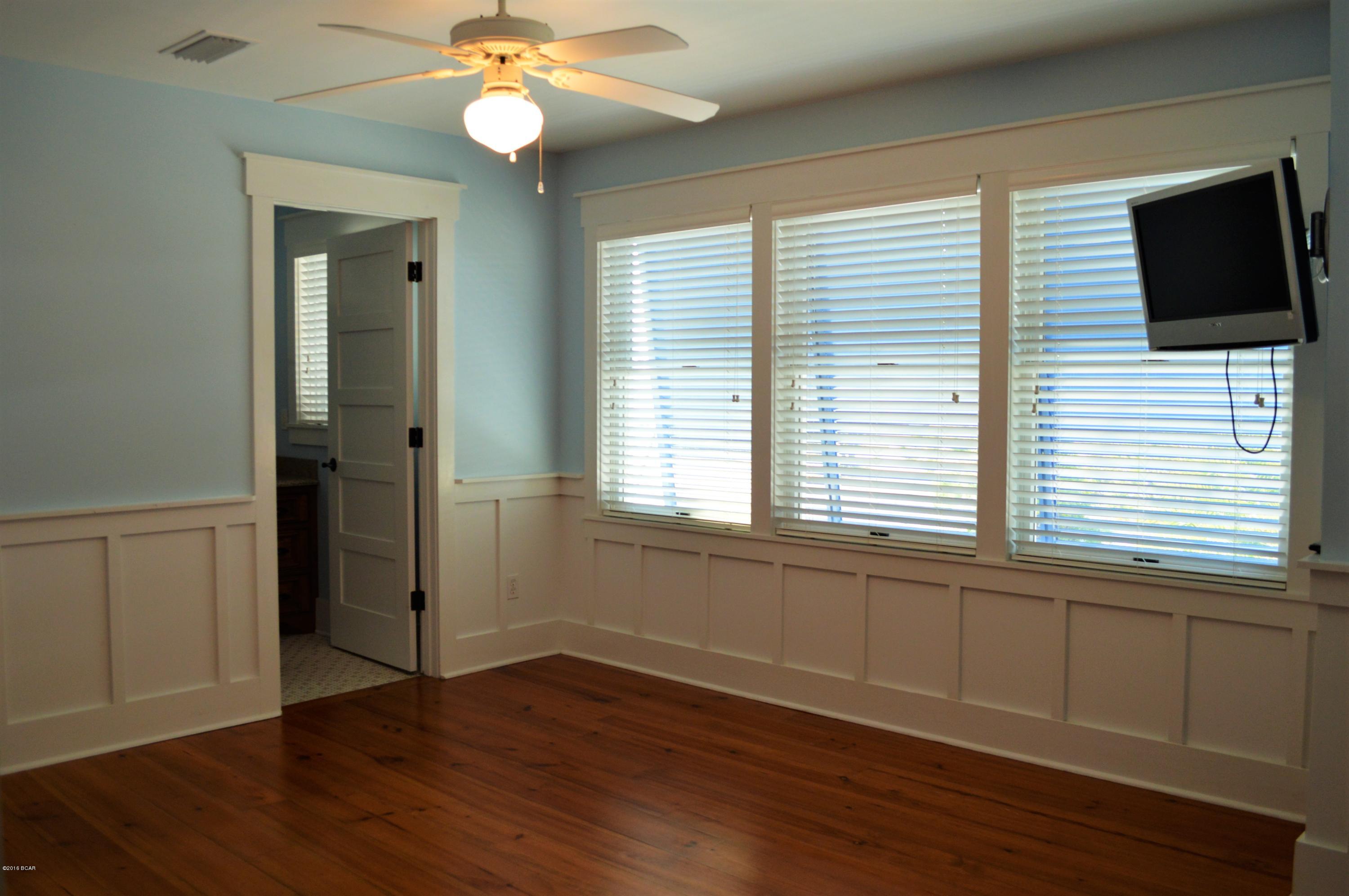 Dolphin Bay - Residential