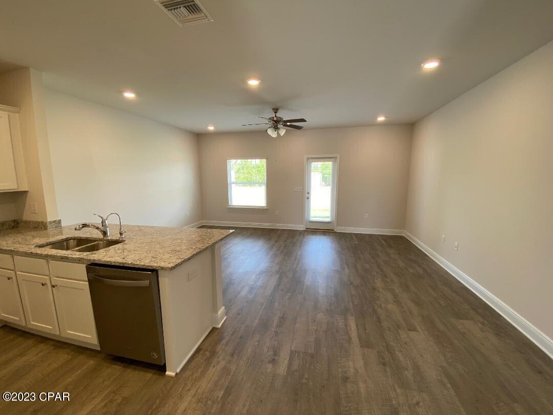 [No Recorded Subdiv] - Residential Lease