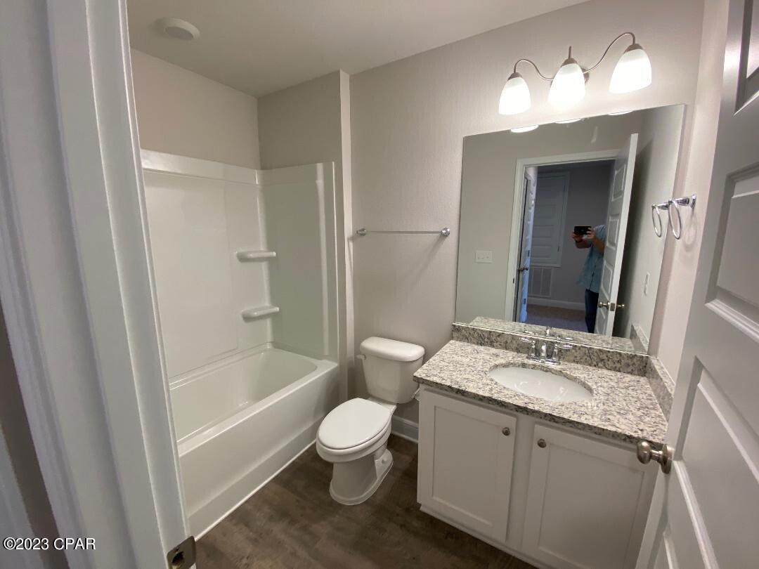 [No Recorded Subdiv] - Residential Lease