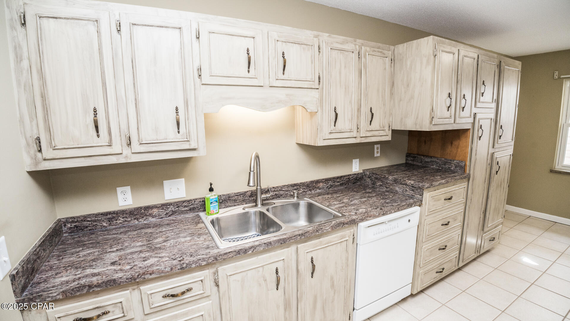 Panama City, Florida 32405, United States, 3 Bedrooms Bedrooms, ,3 BathroomsBathrooms,Residential,Active,161697