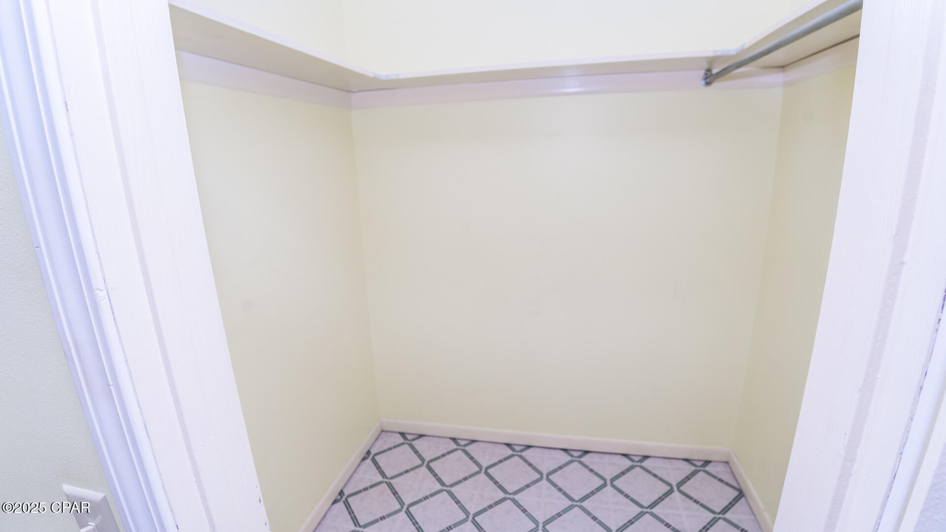 Panama City, Florida 32405, United States, 3 Bedrooms Bedrooms, ,3 BathroomsBathrooms,Residential,Active,161697