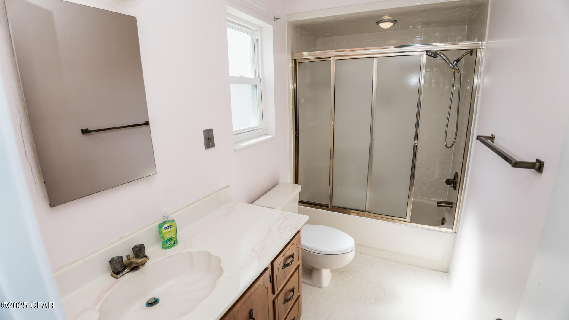 Panama City, Florida 32405, United States, 3 Bedrooms Bedrooms, ,3 BathroomsBathrooms,Residential,Active,161697