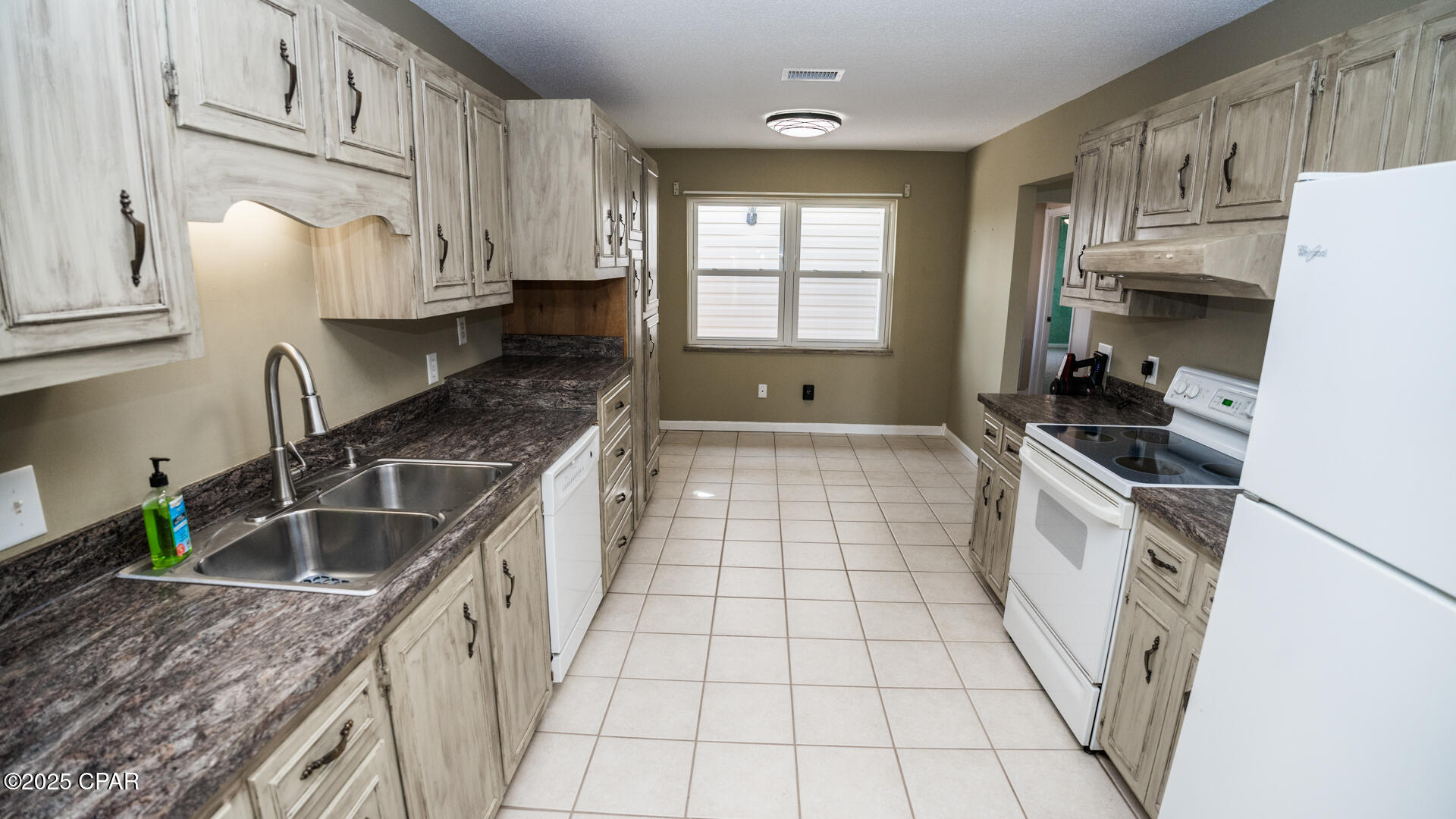 Panama City, Florida 32405, United States, 3 Bedrooms Bedrooms, ,3 BathroomsBathrooms,Residential,Active,161697