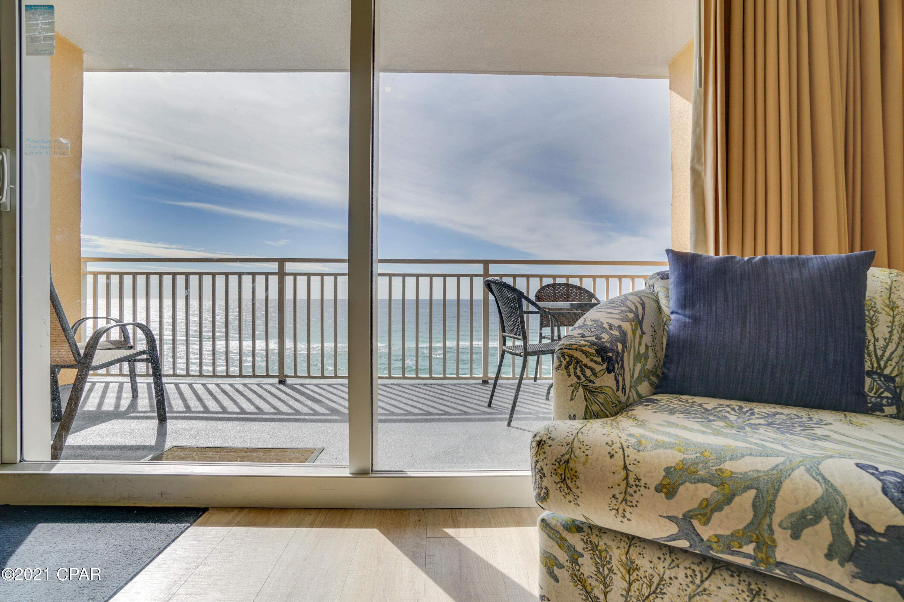 Splash Condo - Residential