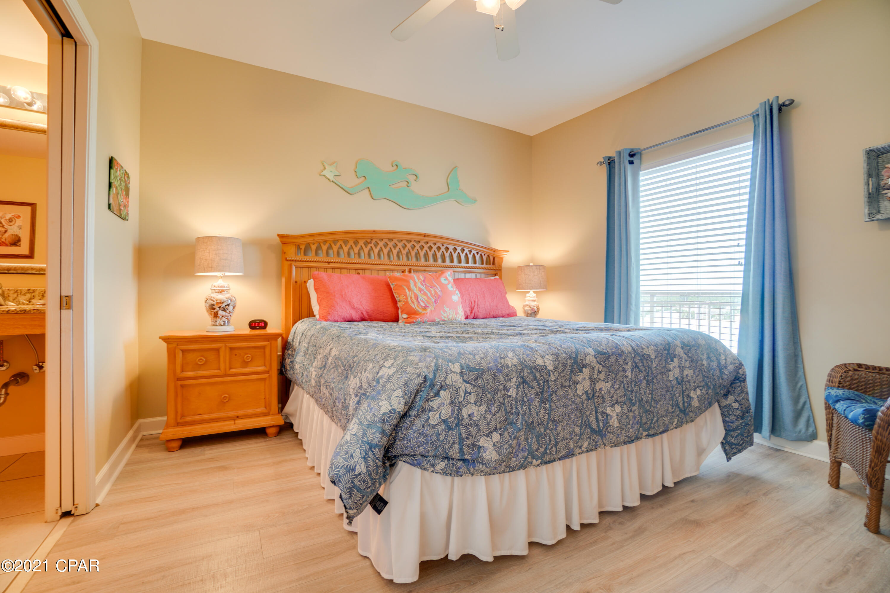 Splash Condo - Residential