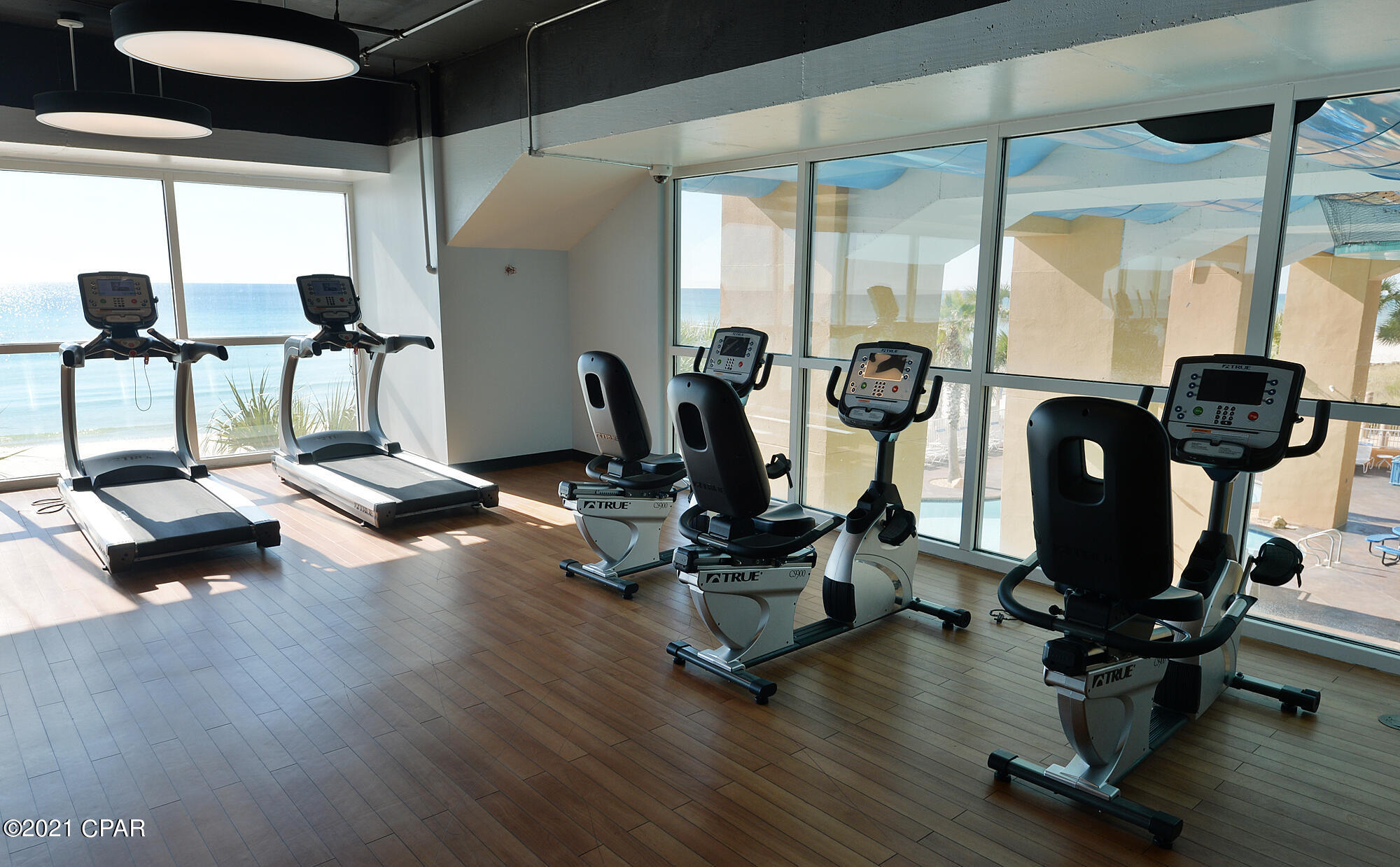 Splash Condo - Residential