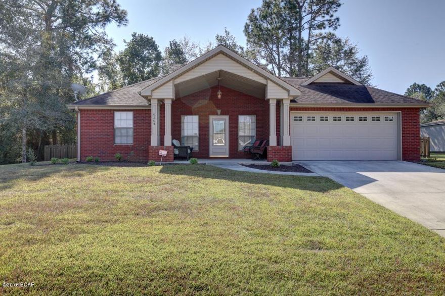 All sizes taken from tax rolls/////very nice--like new-- home 3/2 with 2 car garage--subdivision is Dunes Creek on cul de sac////cathedral ceiling in LR with fireplace, eat-in-kitchen, screened back porch only minutes from beautiful Deerpoint Lake--great fishing and boating--will go anyway convention, FHA, FHA, VA, USDA, Bond---possible 100% financing with right buyer////