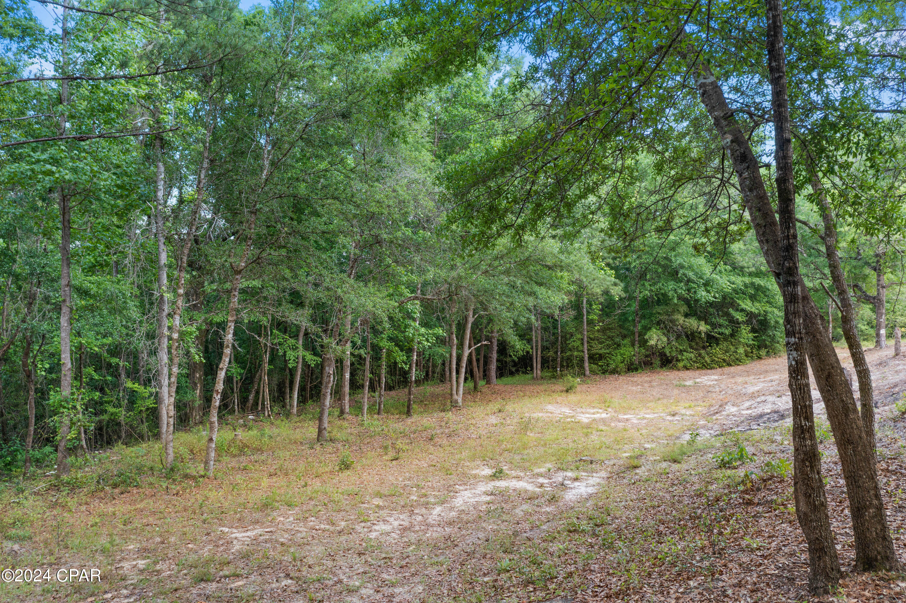 [No Recorded Subdiv] - Land