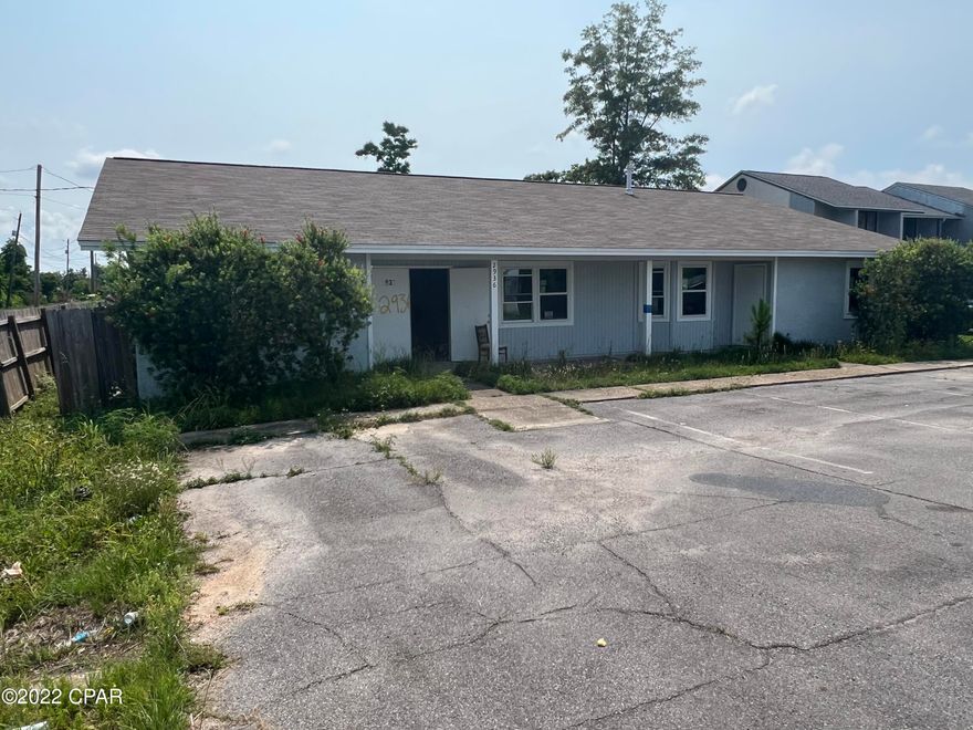 Investors Special: Layed out for a business but could make a terrific home. Seller is in the middle of remodels.