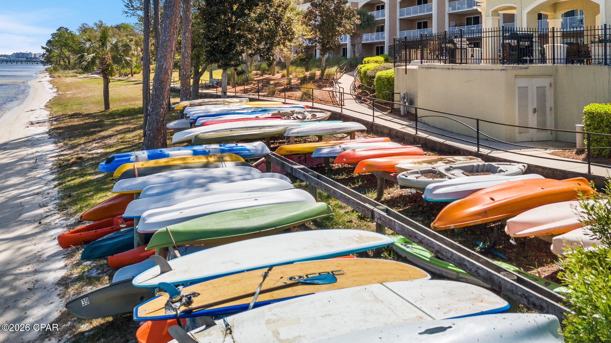 Magnolia Bay Club - Residential