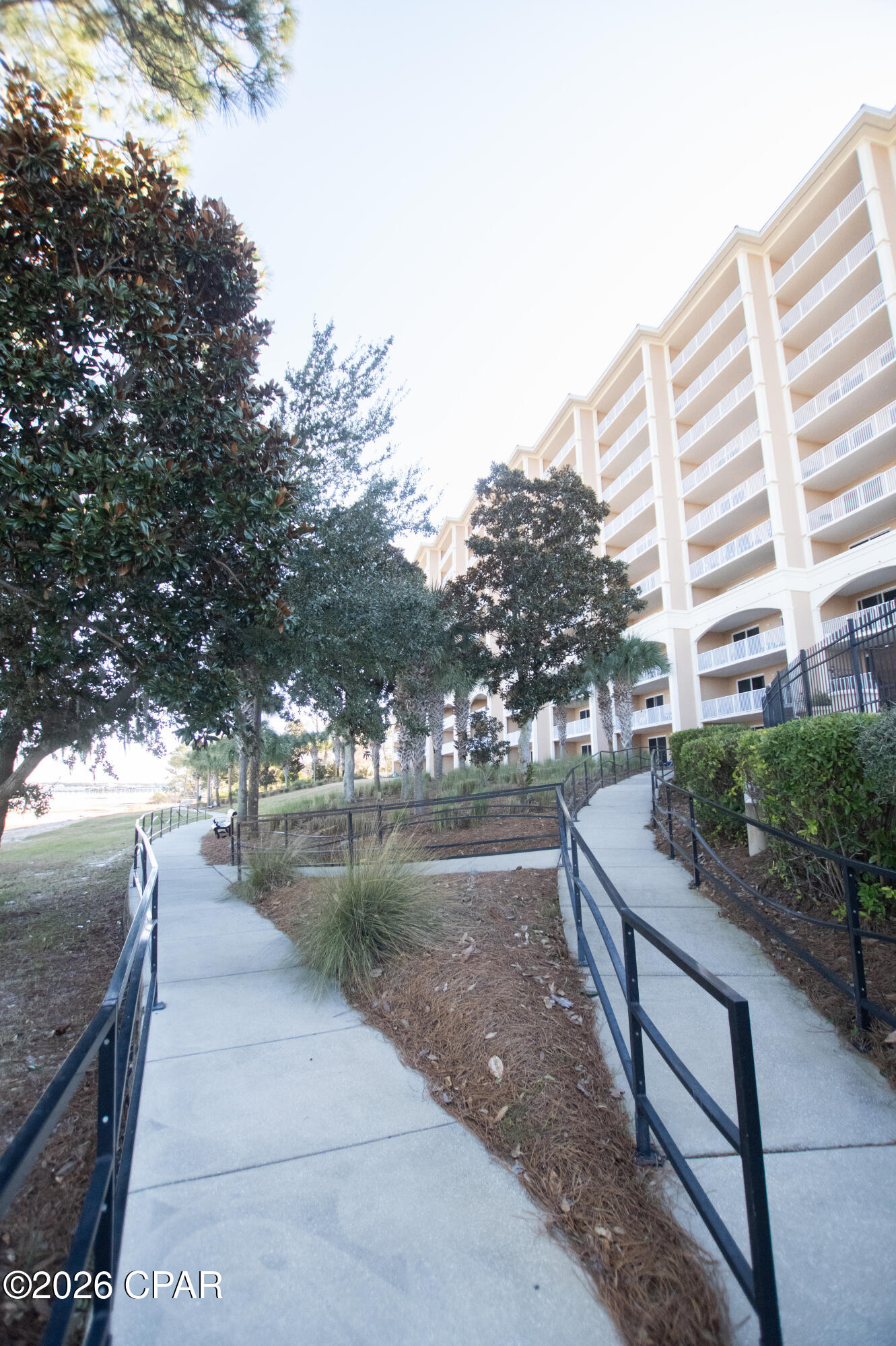 Magnolia Bay Club - Residential