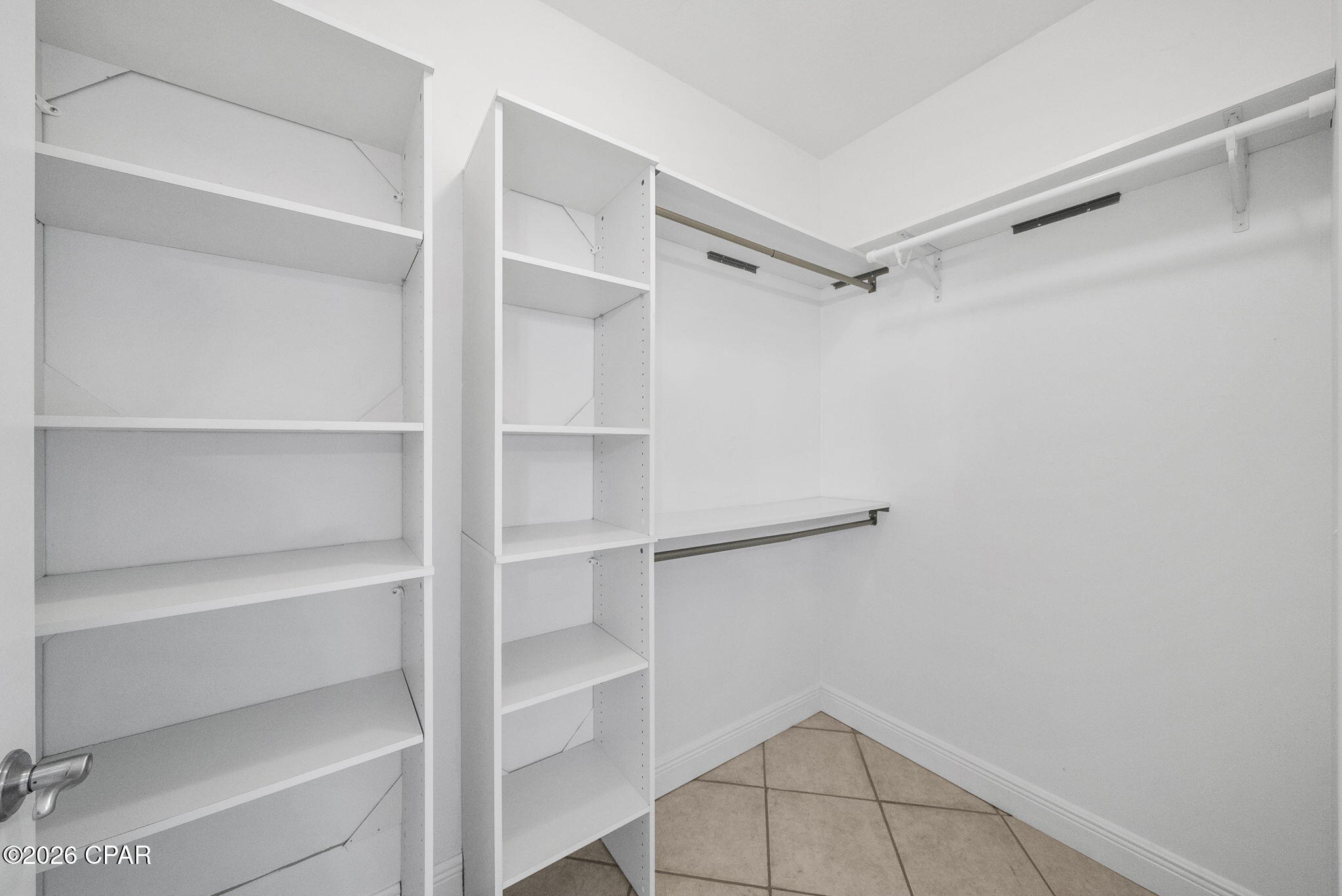 Magnolia Bay Club - Residential