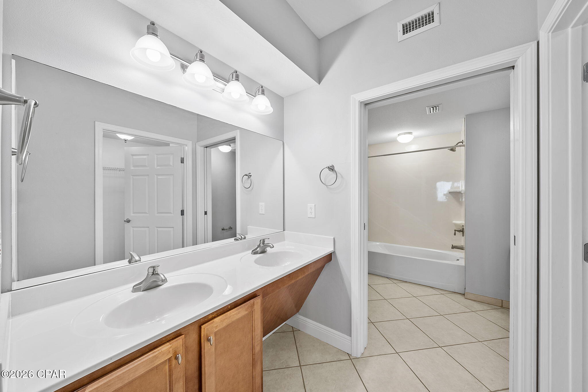 Magnolia Bay Club - Residential