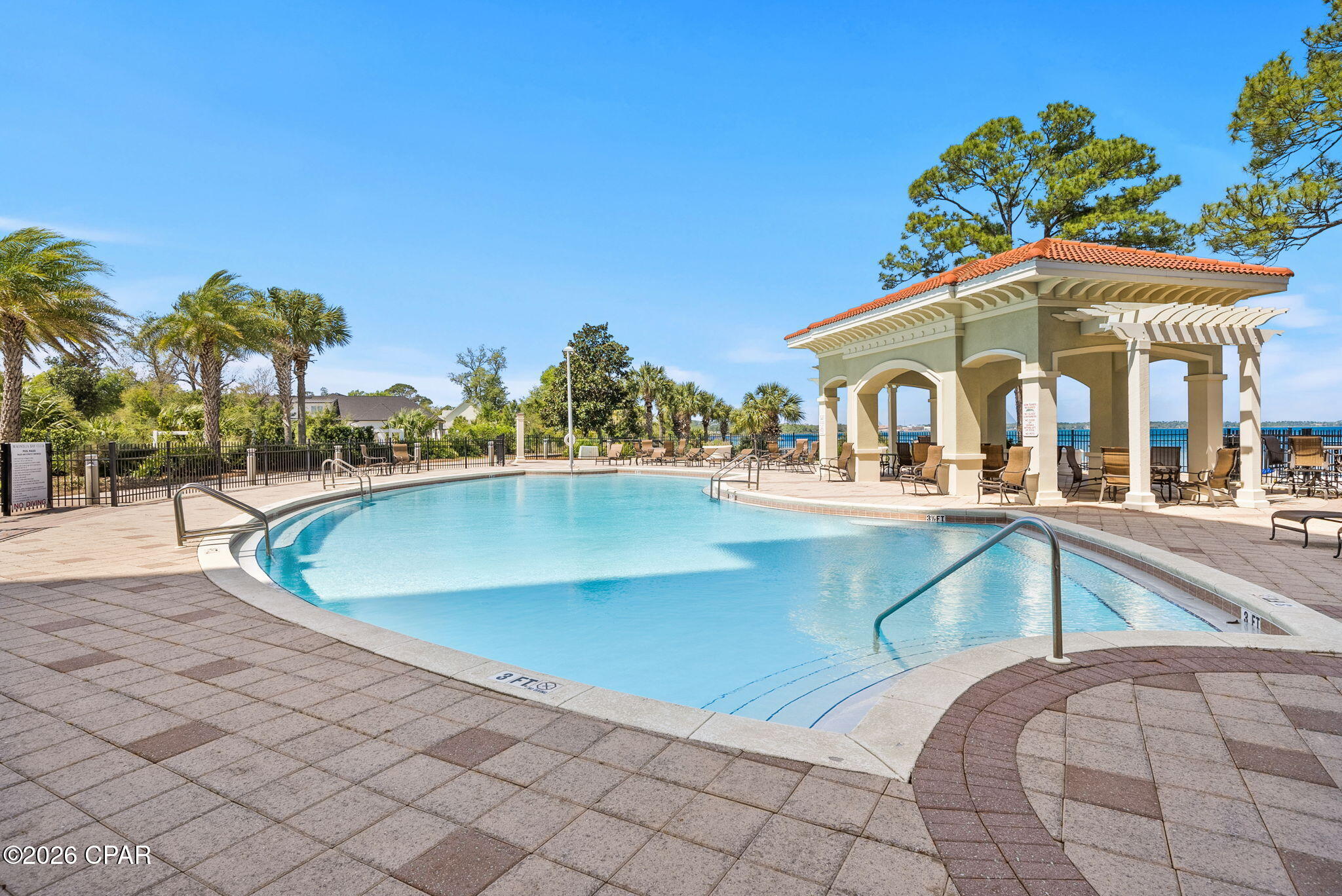 Magnolia Bay Club - Residential