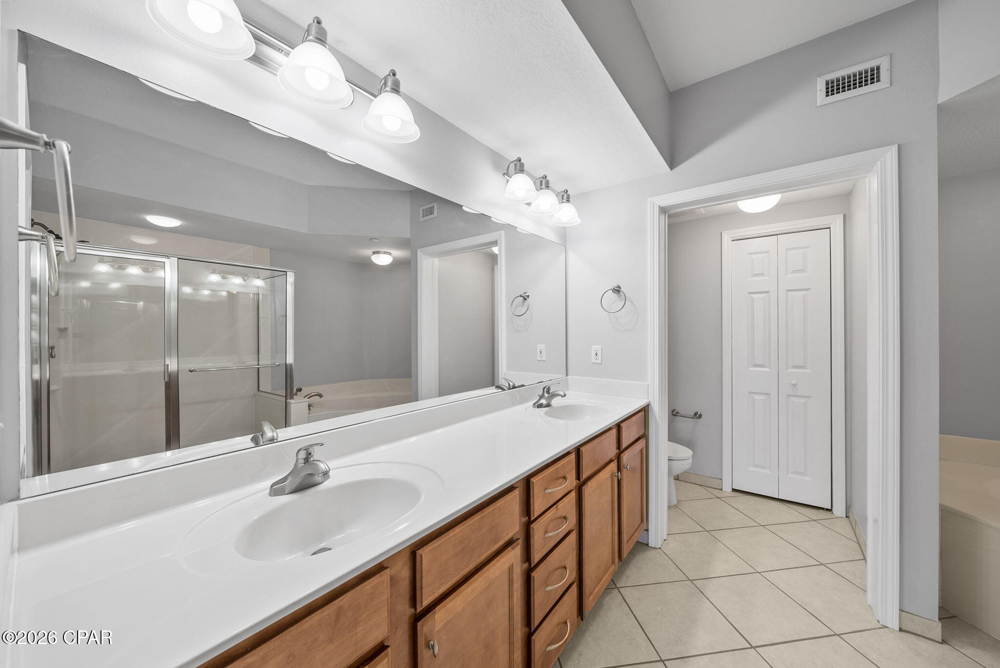 Magnolia Bay Club - Residential