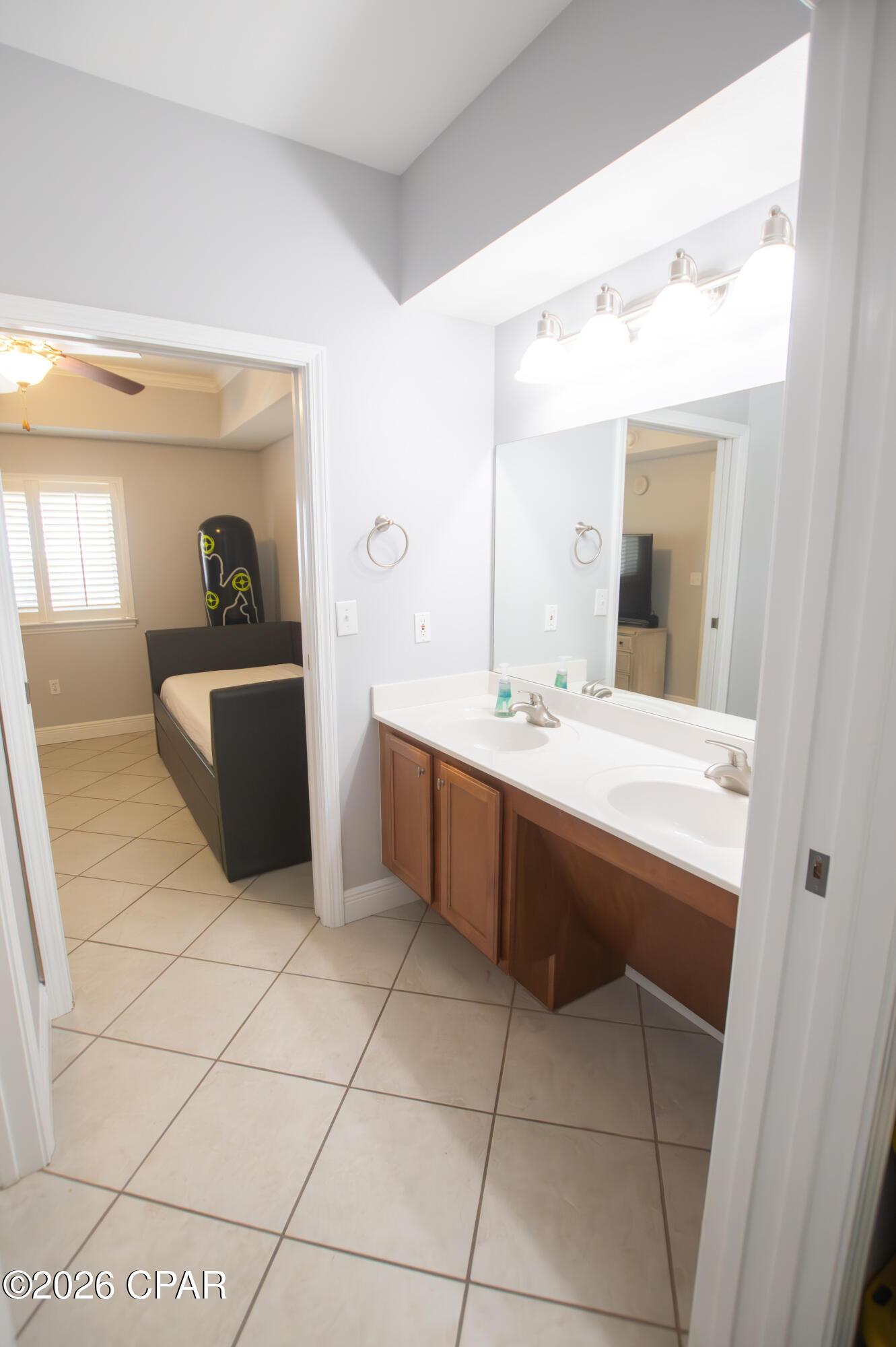 Magnolia Bay Club - Residential