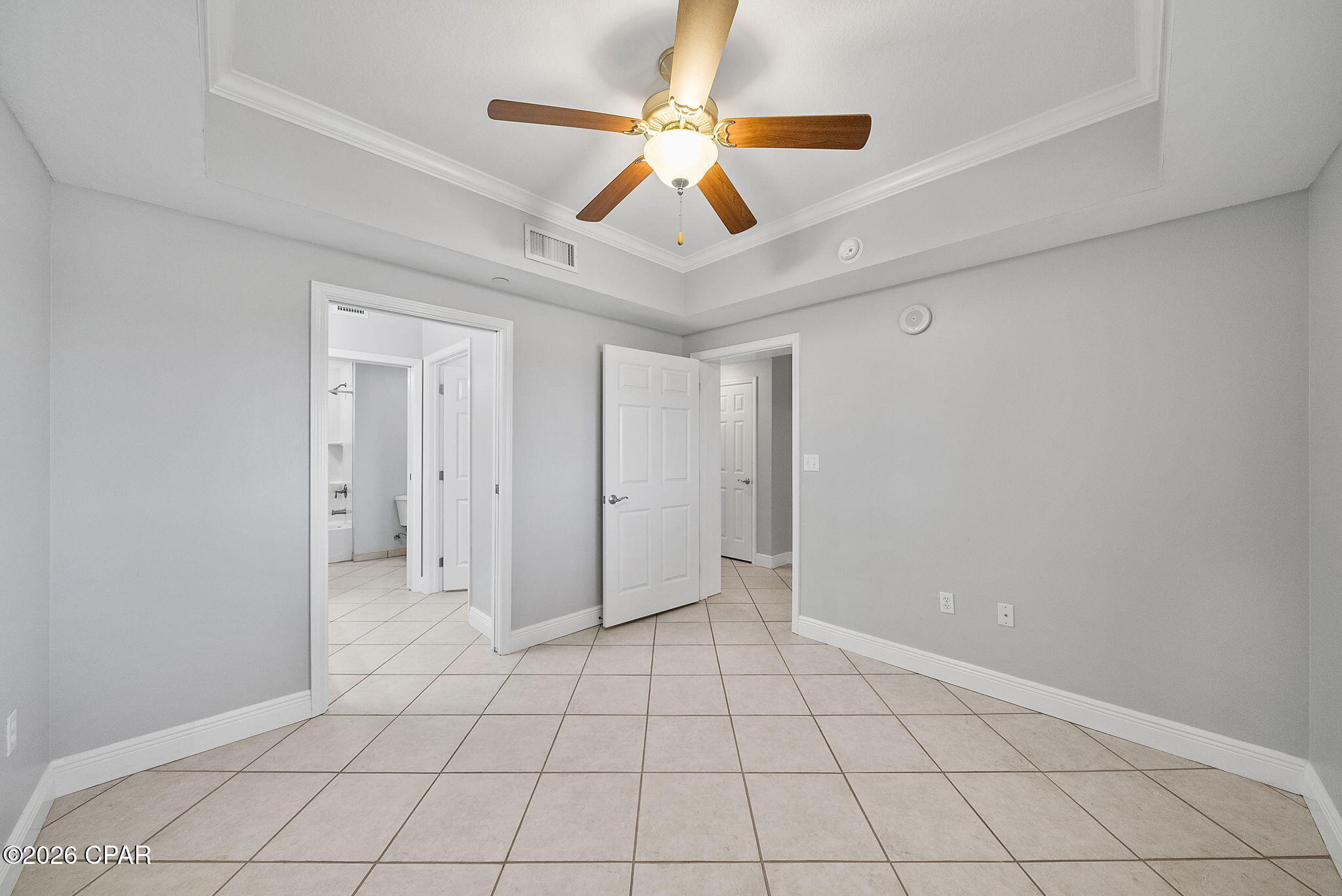 Magnolia Bay Club - Residential