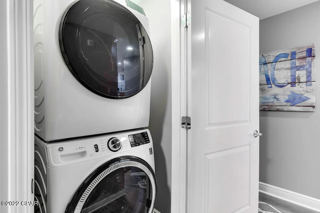 Sterling Breeze - Residential