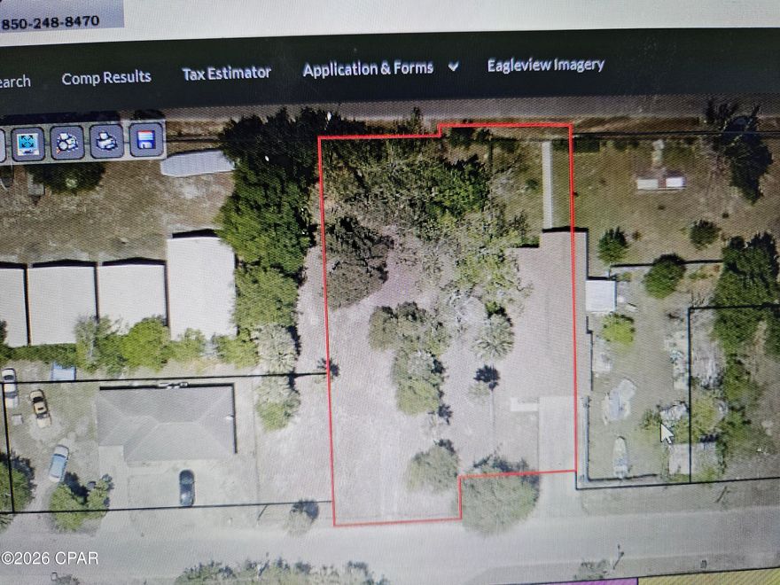 Go show, vacant residential land.