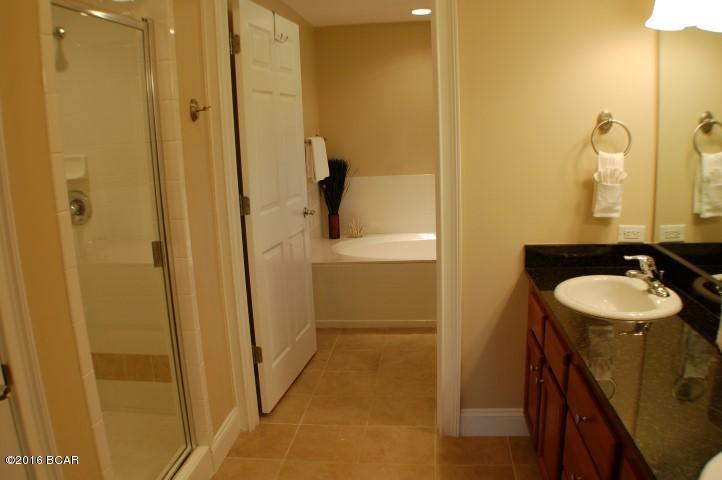 Paradise Shores - Residential