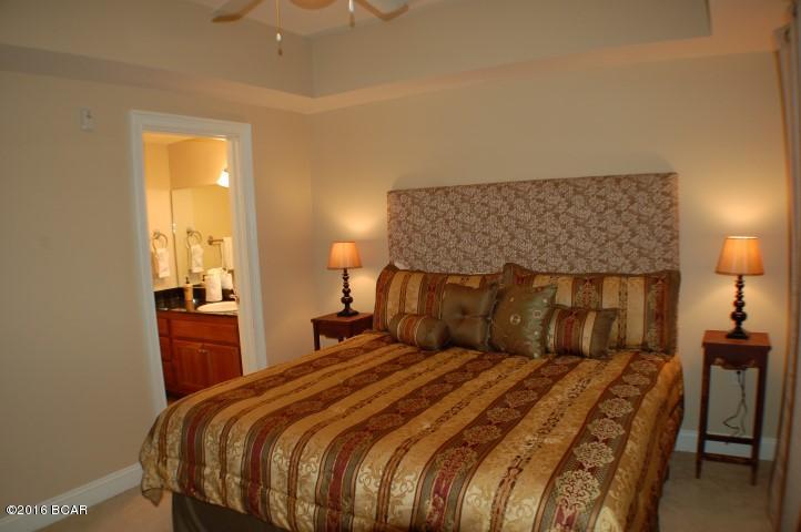 Paradise Shores - Residential