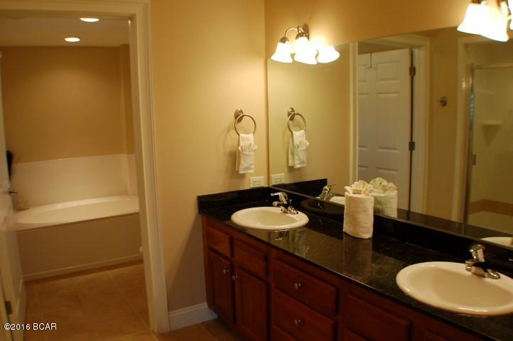 Paradise Shores - Residential