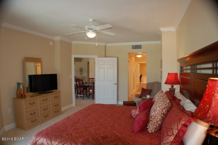 Paradise Shores - Residential