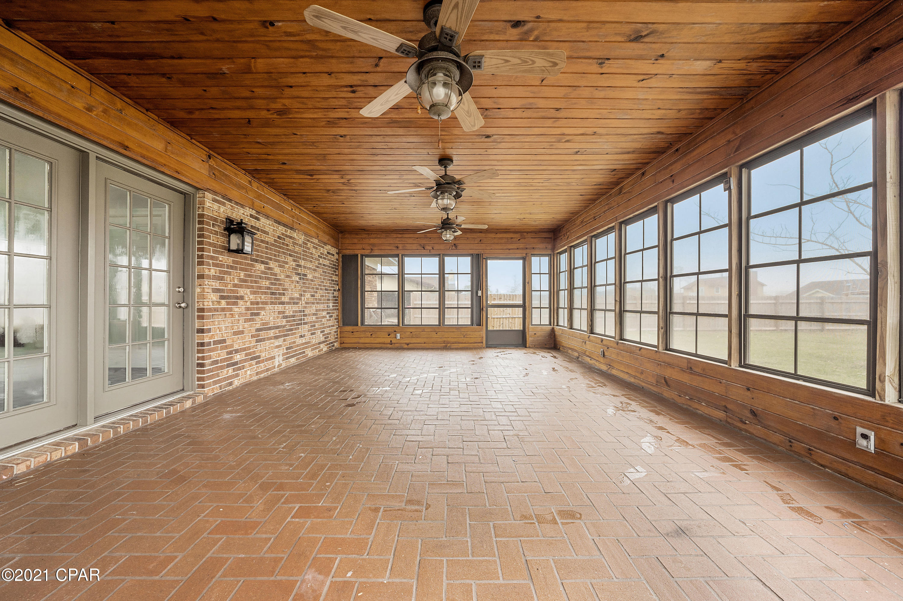 St And Bay Dev Co - Residential