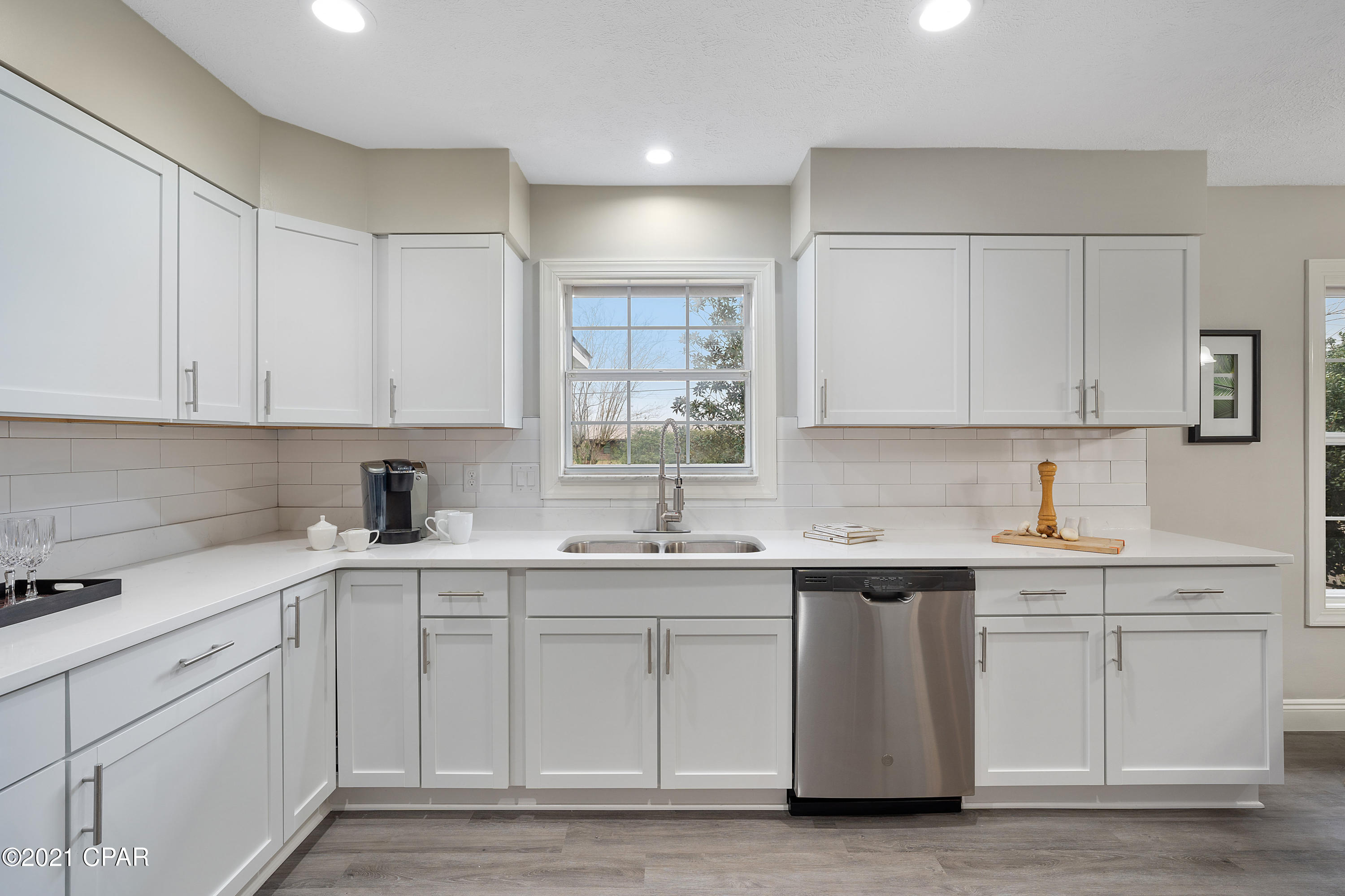 St And Bay Dev Co - Residential