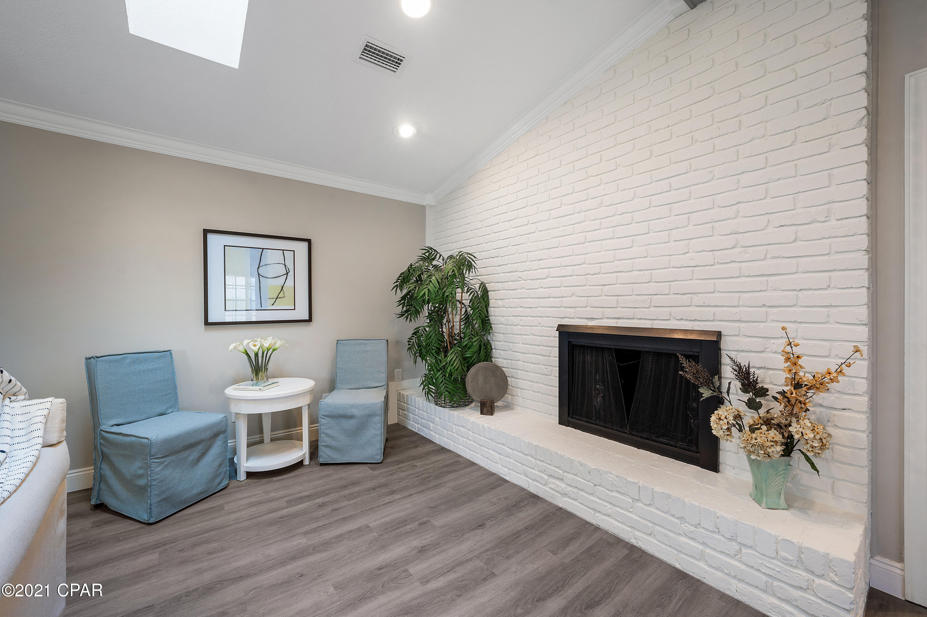 St And Bay Dev Co - Residential