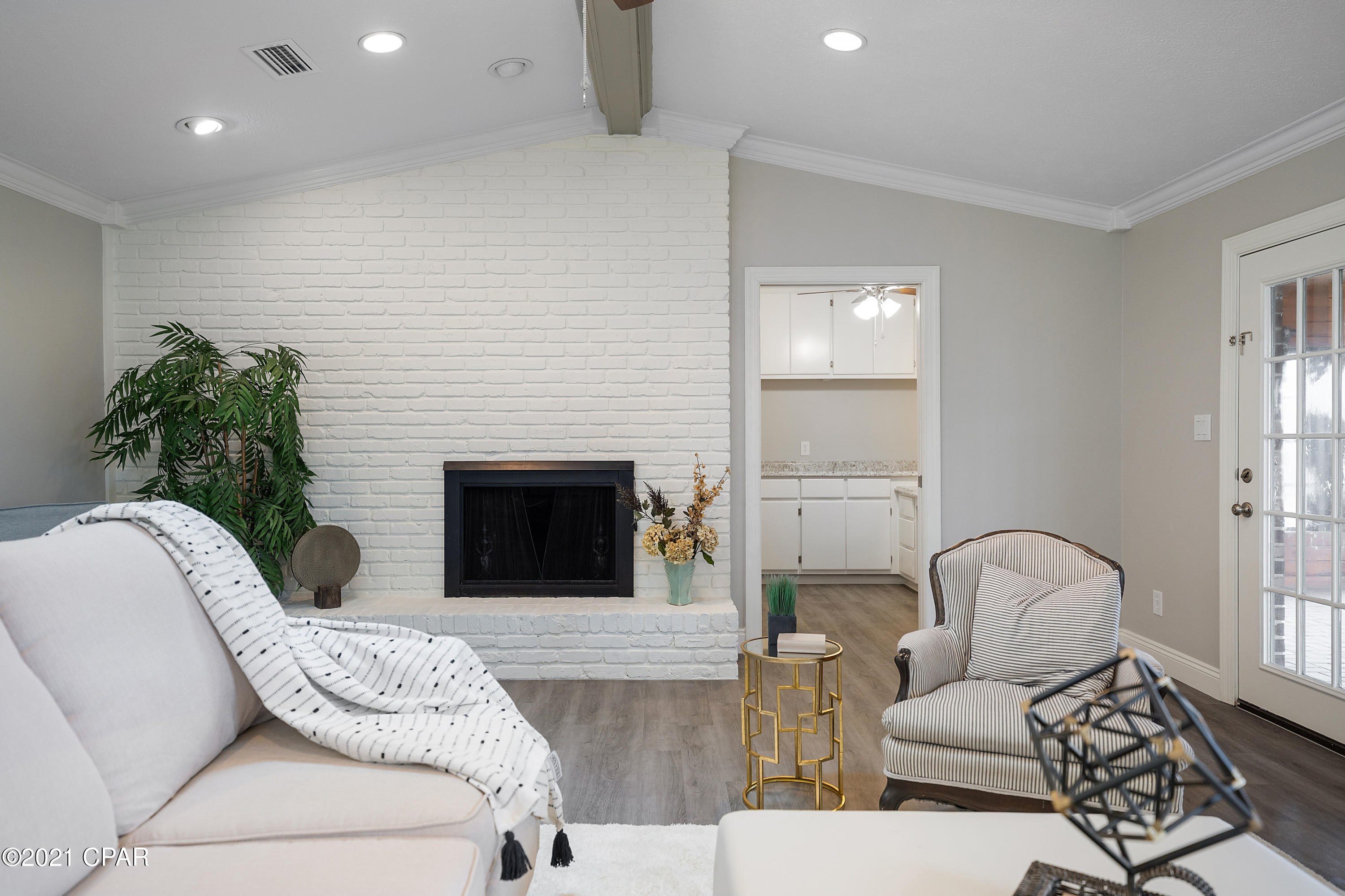 St And Bay Dev Co - Residential