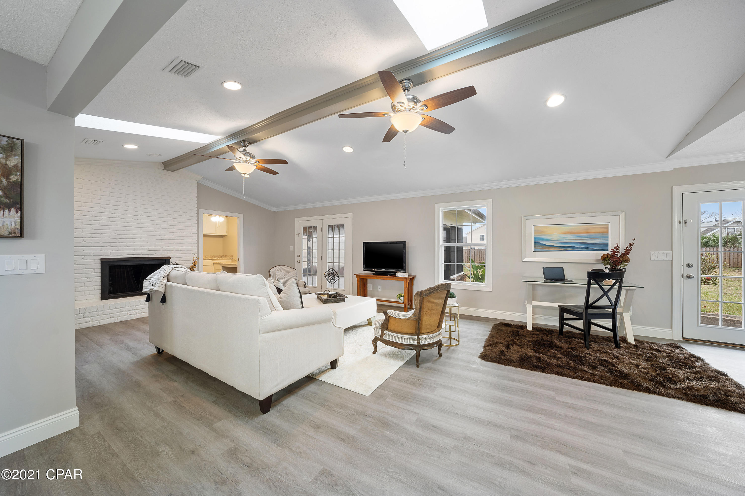 St And Bay Dev Co - Residential