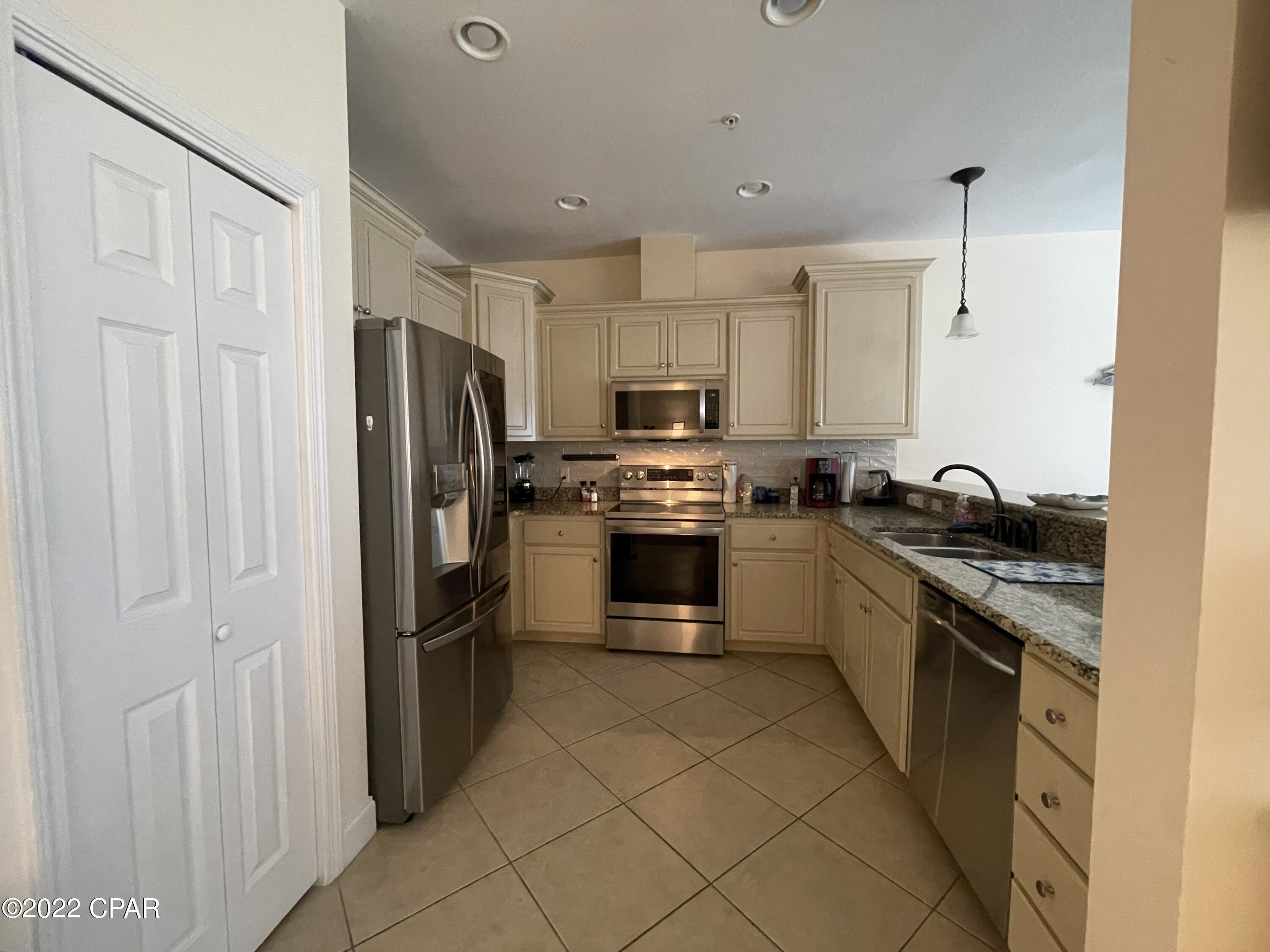 Annabella's Townhomes - Residential Lease