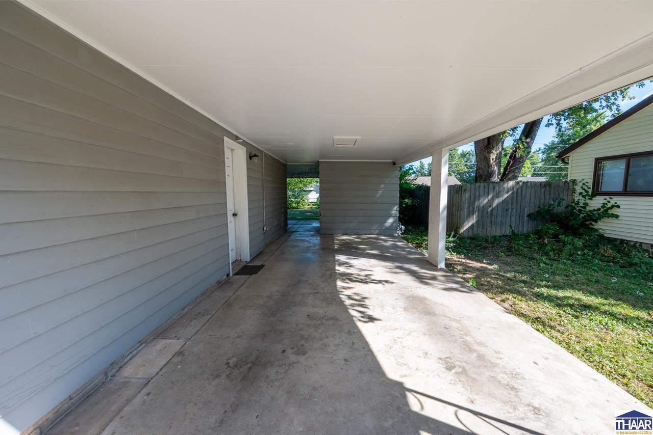 Terre Haute, Indiana 47802, United States, 3 Bedrooms Bedrooms, ,1 BathroomBathrooms,Residential,Pending,201339